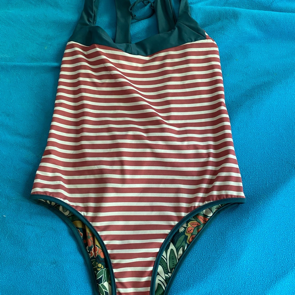 Seea Luke reversible swimsuit
